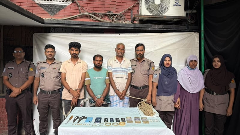 বাসা দেখার কথা বলে ফ্ল্যাটে ঢুকে ডাকাতি, মূল পরিকল্পনাকারী প্রতিবেশী গৃহবধূ