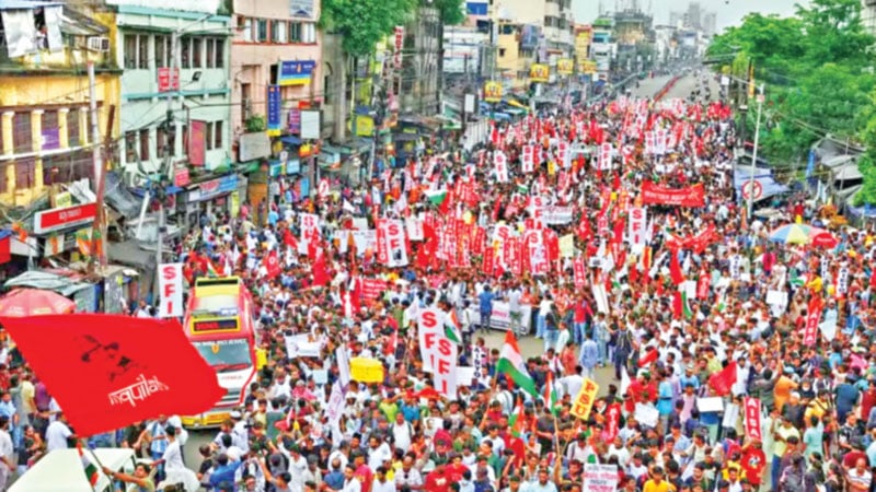 ভারতে শিক্ষার্থীরা অনড়, ২৪ ঘণ্টার  আলটিমেটাম