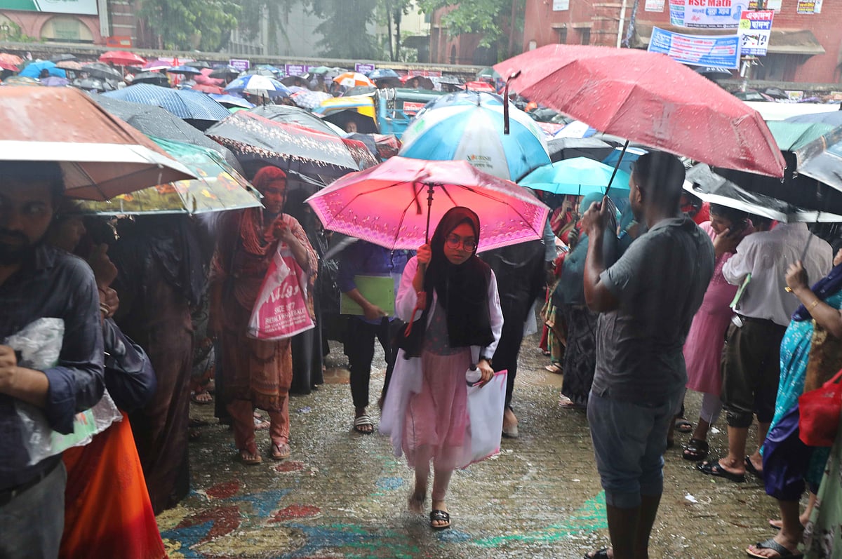 চট্টগ্রাম বোর্ডের স্থগিত এইচএসসি পরীক্ষা আজ শুরু