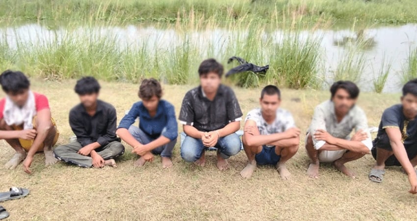 গোমস্তাপুর সীমান্তে ৭ জনকে পুশইনের চেষ্টা প্রতিহত করল বিজিবি