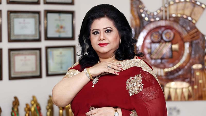 কেন পেছাল রুনা লায়লার সম্মাননা অনুষ্ঠান