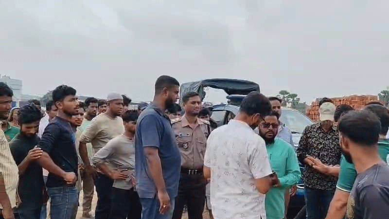 ময়মনসিংহে কারখানার পানির ট্যাংকে নেমে দুই শ্রমিকের মৃত্যু