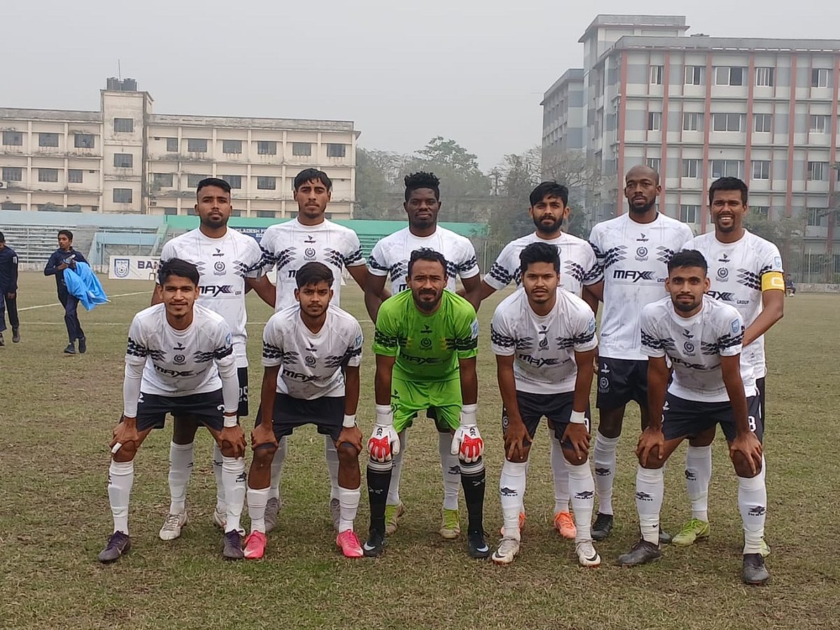 নিষেধাজ্ঞা কাটিয়ে দলবদলের বাজারে মোহামেডান, কিংস–আবাহনীর কী হবে