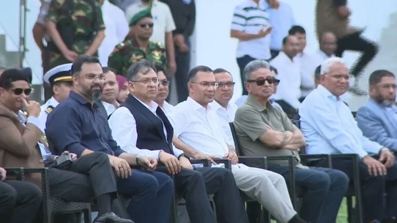 নতুন কুঁড়ি স্পোর্টসের সমাপনী অনুষ্ঠানে মাঠে উপস্থিত প্রধানমন্ত্রী