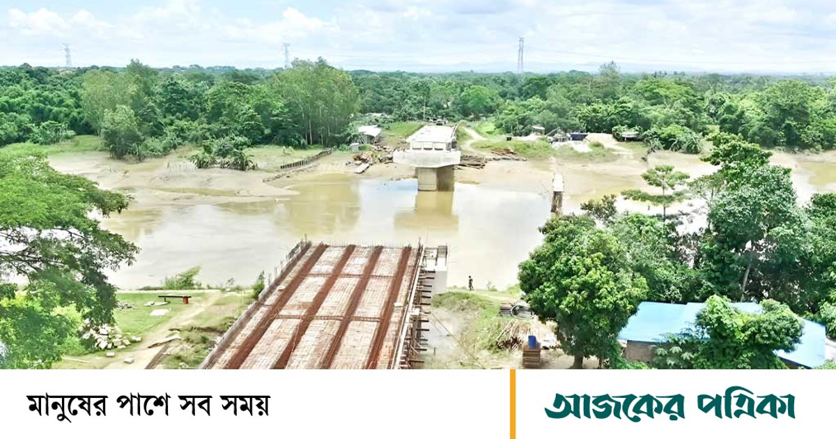 সেতুর অর্ধেক কাজেই মেয়াদ শেষ, দুর্ভোগ