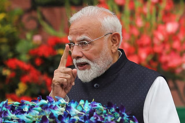 শিক্ষামন্ত্রীর পদত্যাগের পর পরীক্ষাব্যবস্থা সংস্কারে টাস্কফোর্স গঠনের ঘোষণা নরেন্দ্র মোদির