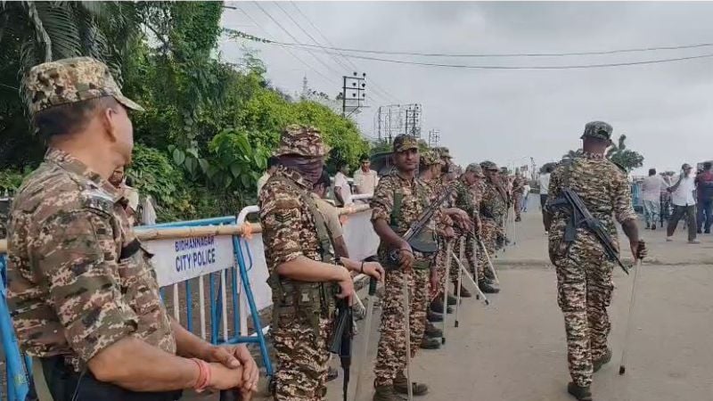 সিদ্দিকুল্লার ডাকে কলকাতা বিমানবন্দর চত্বরে জমায়েত পণ্ড, ১৬৩ ধারা
