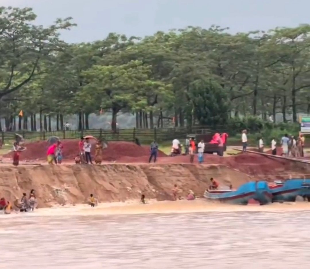 সুনামগঞ্জে রাতে বালু তোলা ও পরিবহনে নিষেধাজ্ঞা জারি
