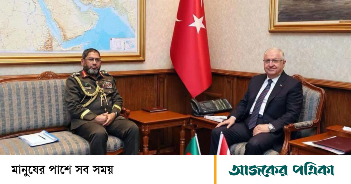 তুরস্ক সফর শেষে দেশে ফিরেছেন সেনাবাহিনী প্রধান